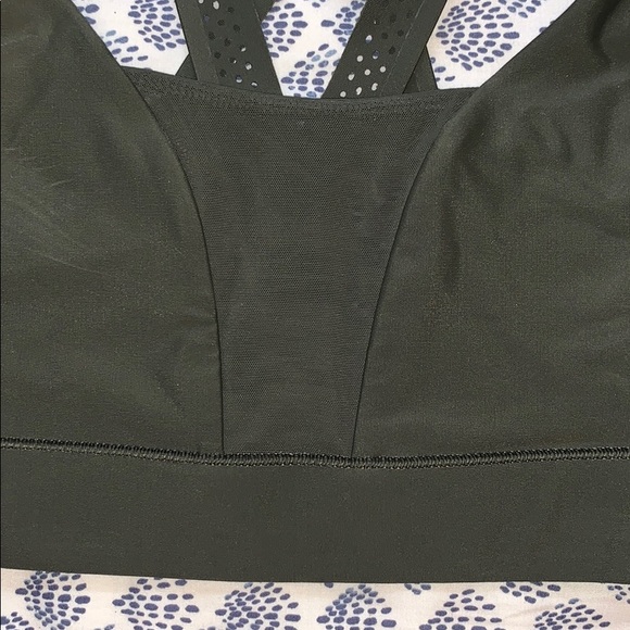 Lululemon 🍋 Sports Bra Special Edition Energy Bra - Picture 3 of 3
